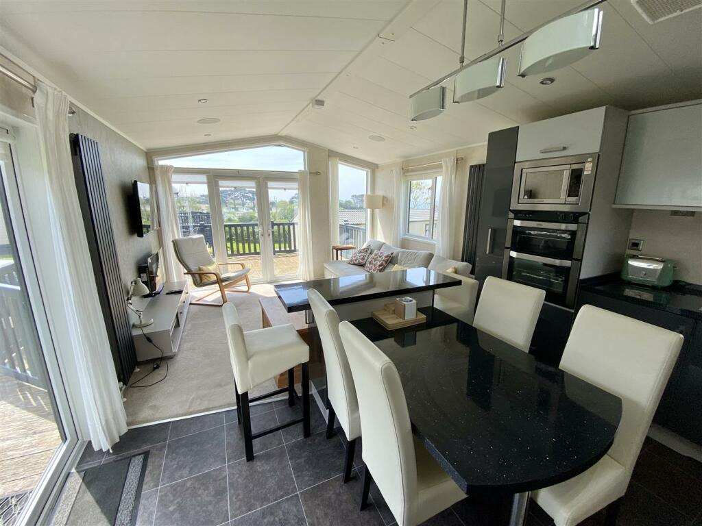 Perfect bolt hole or investment, Praa Sands, photo 5