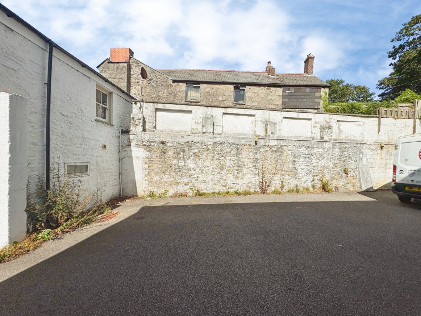 Helston, Ground floor flat with no chain, photo 8