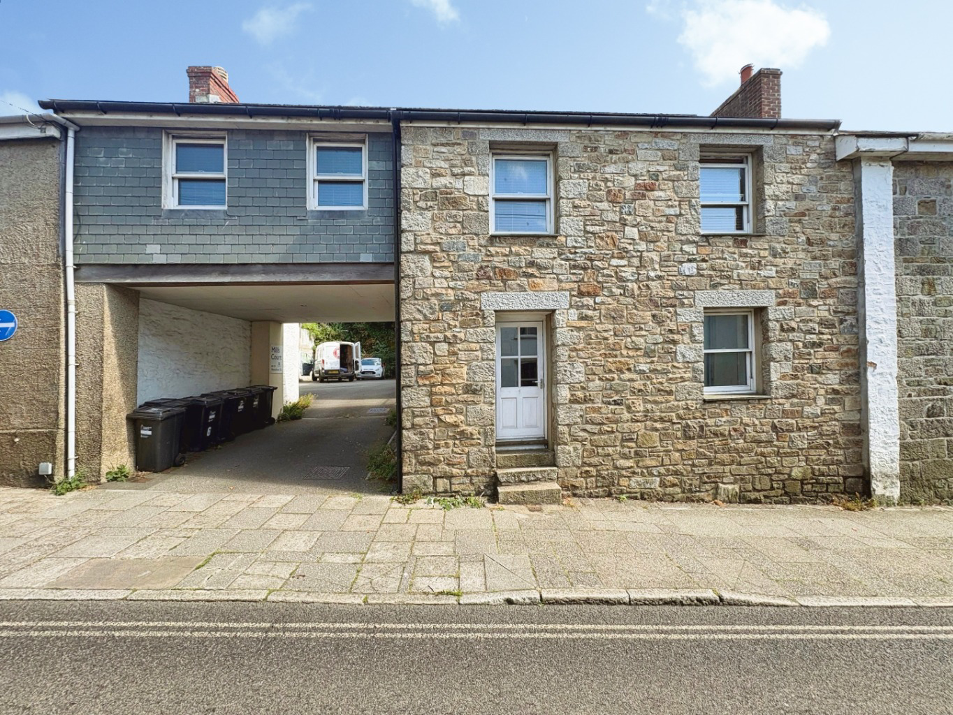 Helston, Ground floor flat with no chain