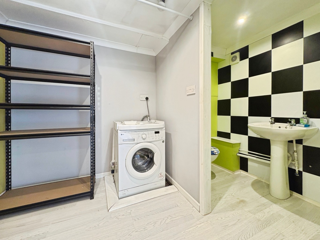 Porthleven, Three bed family home, photo 21