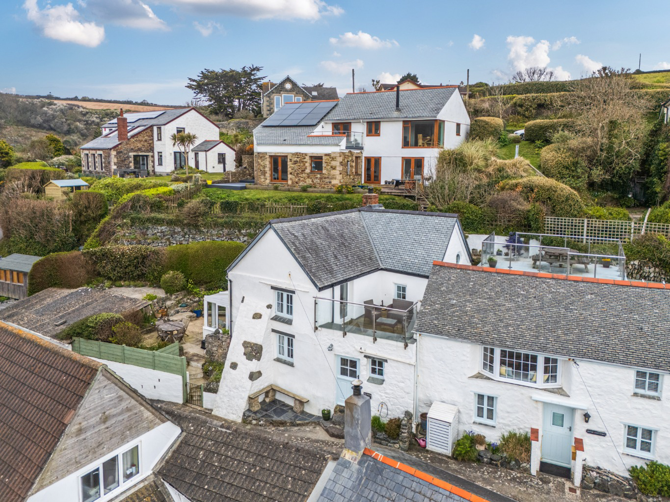 Porthallow, Home moments from the beach, photo 10