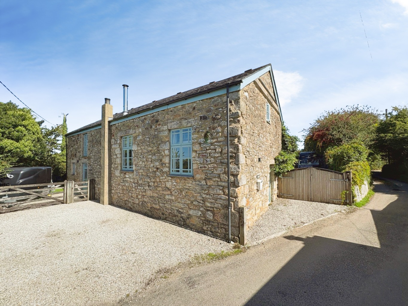 Nr Chacewater, Remarkable former chapel in peaceful setting, photo 27