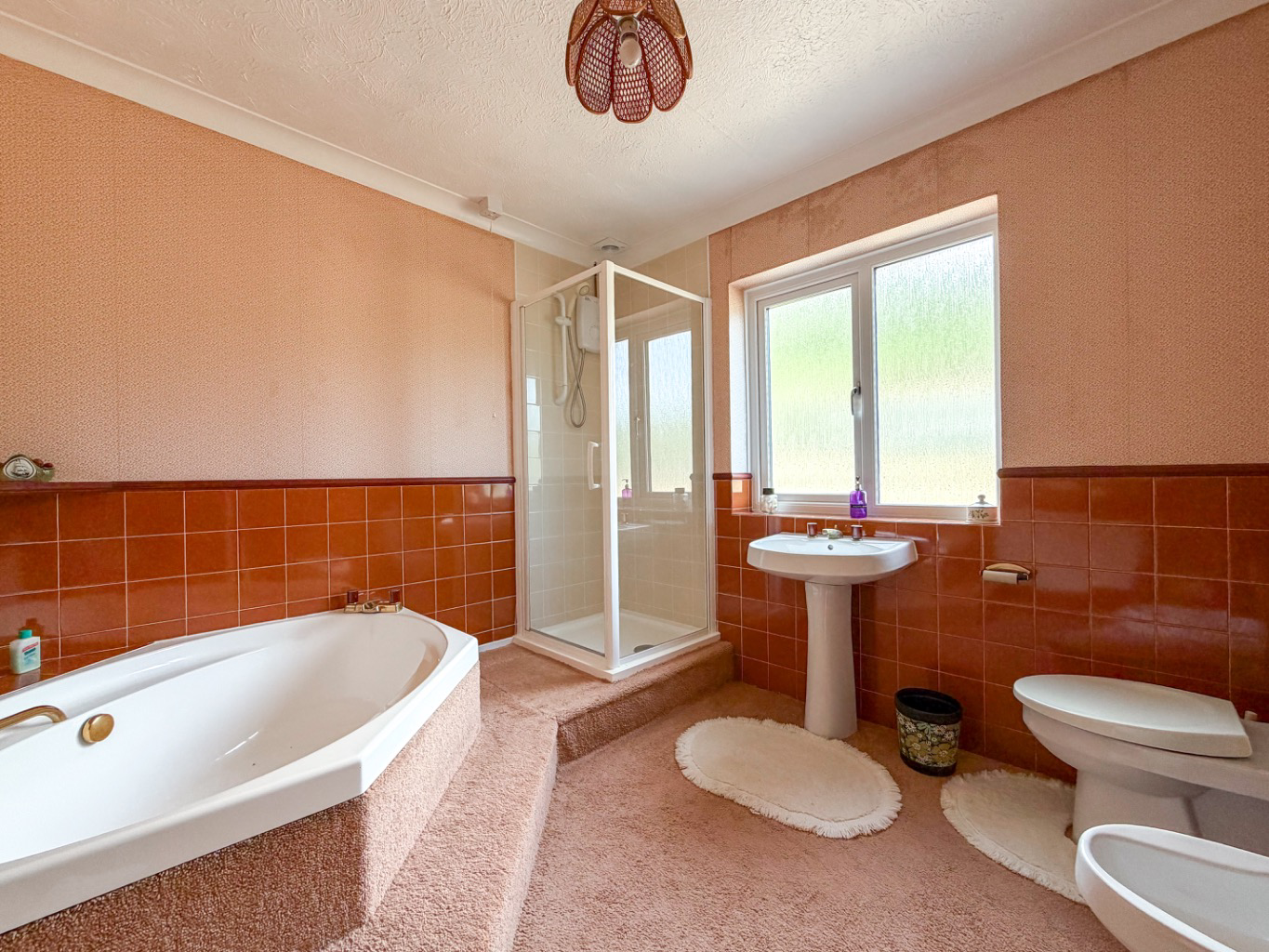 Coverack, Spacious four bed home with sea views, photo 16