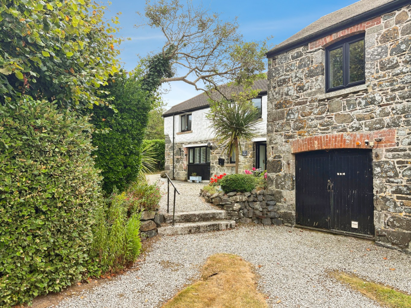 Mullion, Well Presented one bedroom ground floor flat, photo 16