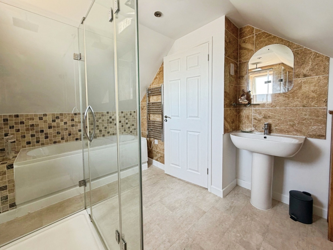 Carnkie Helston, Flexible family home with no chain, photo 19