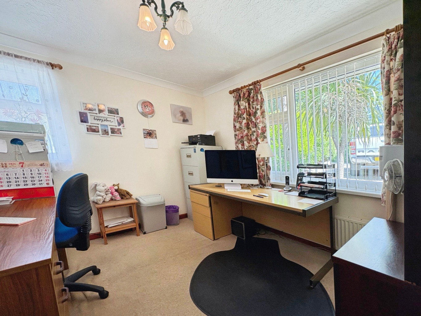 Godolphin Cross, Spacious family home within a generous plot, photo 15