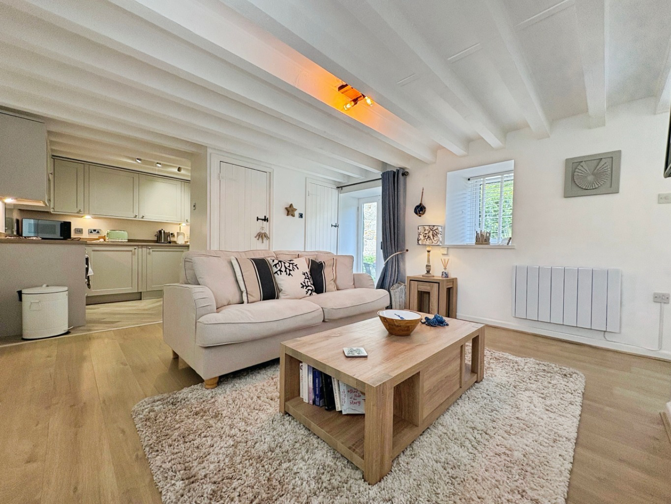 Mullion, Well Presented one bedroom ground floor flat, photo 4