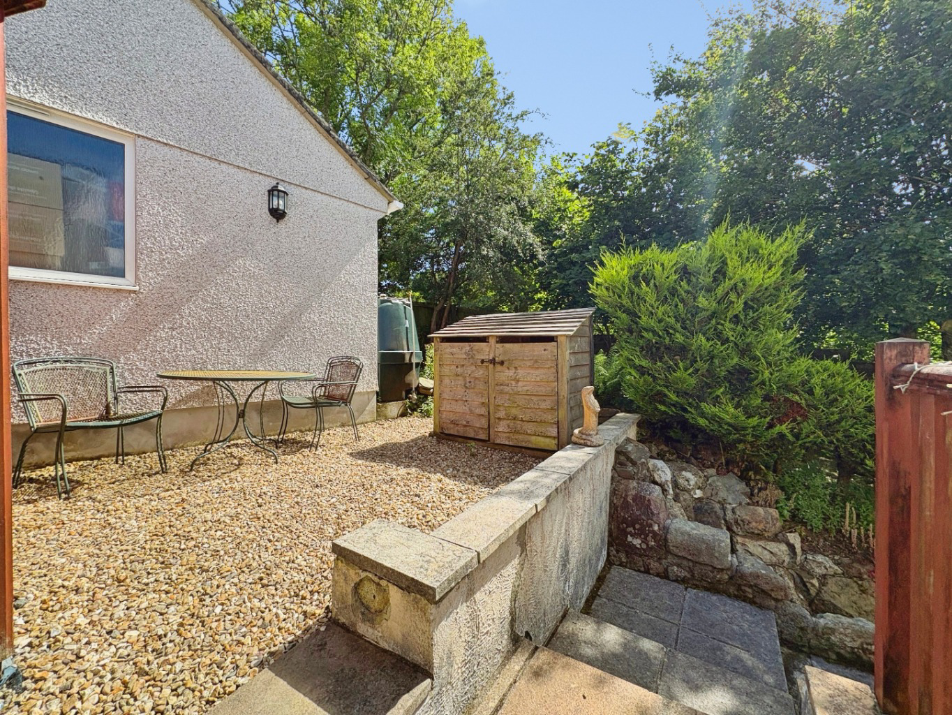 Godolphin Cross, Spacious family home within a generous plot, photo 13