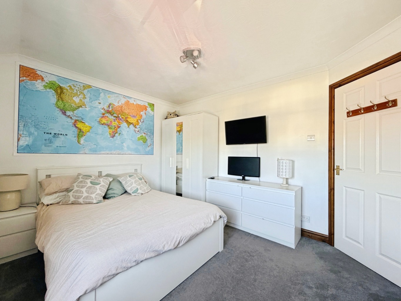 Helston, Impressive detached family home, photo 19