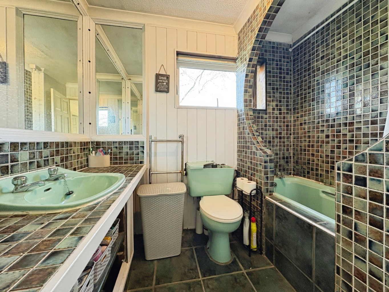 Helston, Spacious property set within approximately 3 acres, photo 14