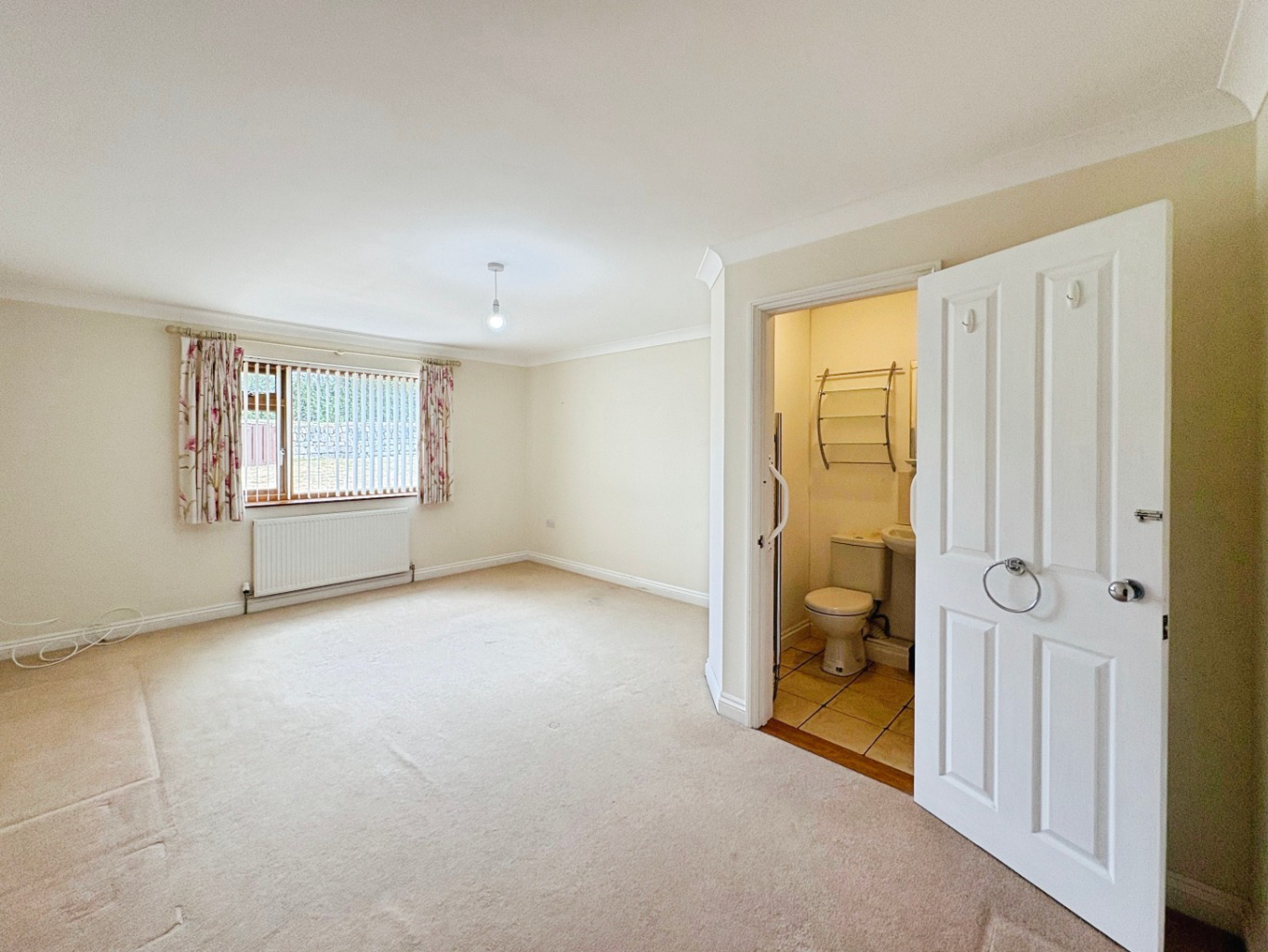 Townshend, Spacious bungalow on generous plot, photo 10