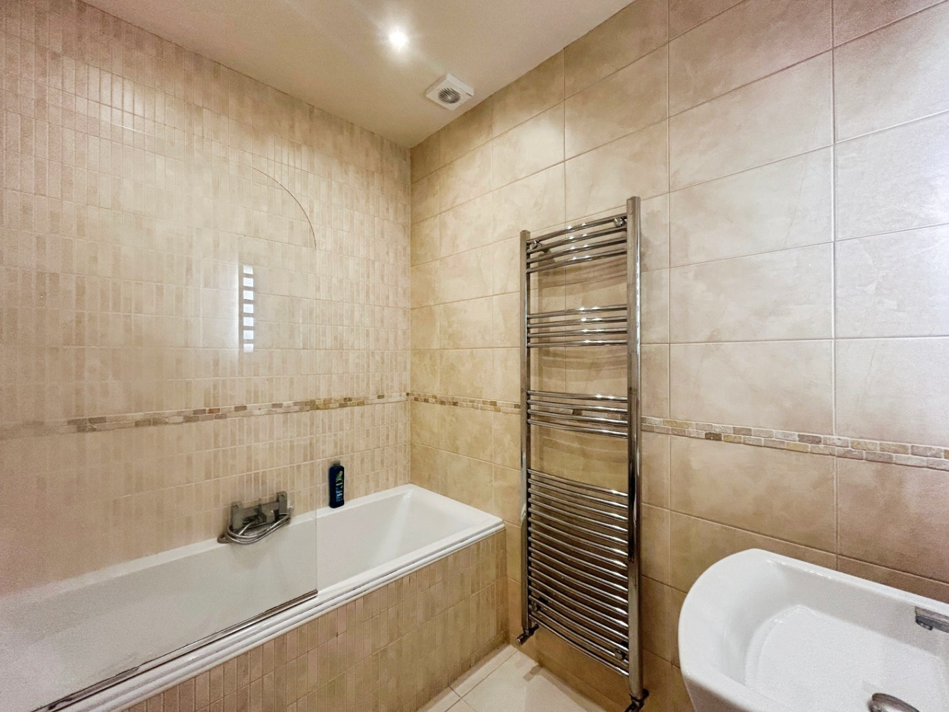 Hayle, Two bed maisonette in central location, photo 7