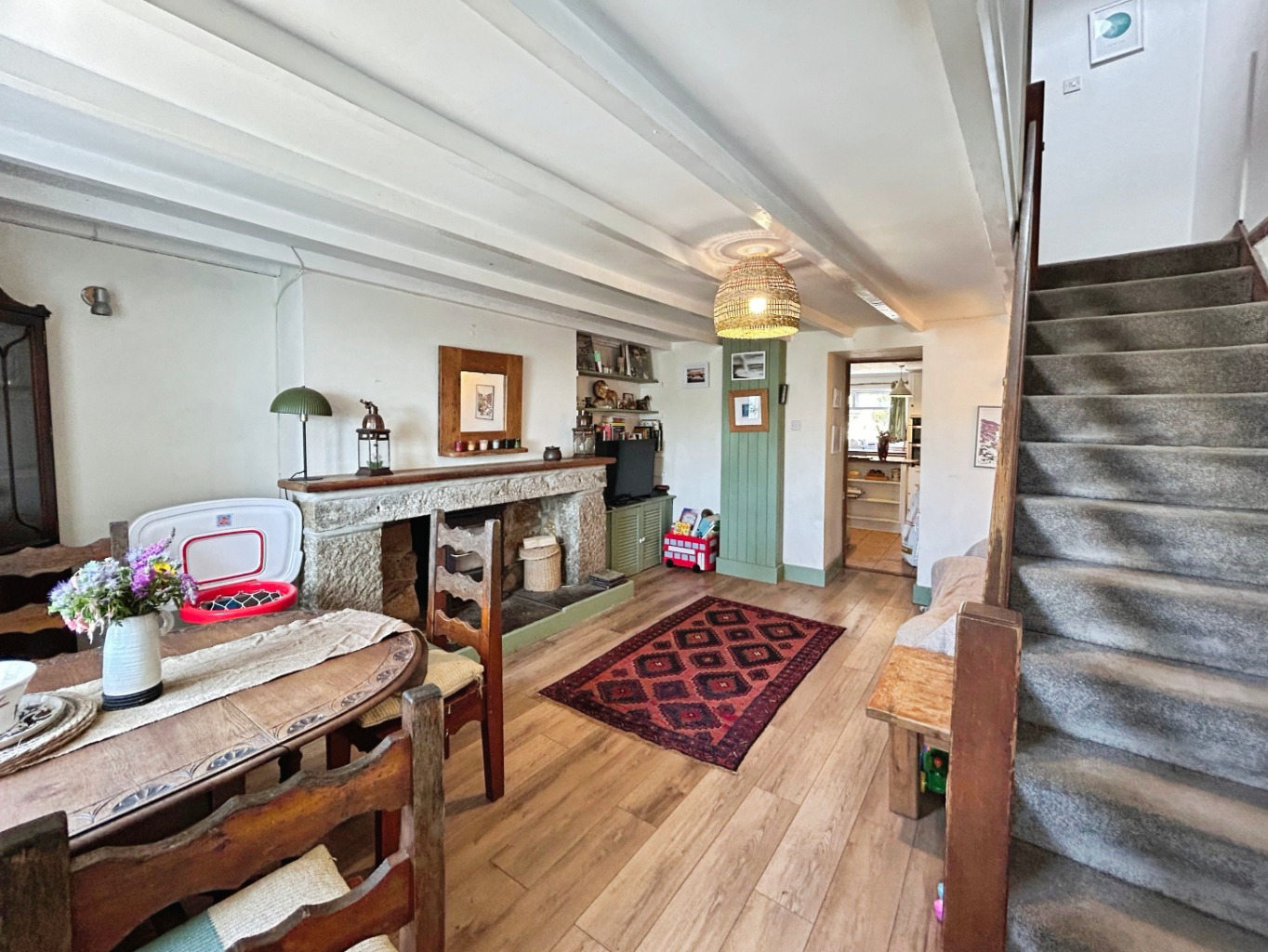 Gulval, Three bed home with coastal views, photo 2