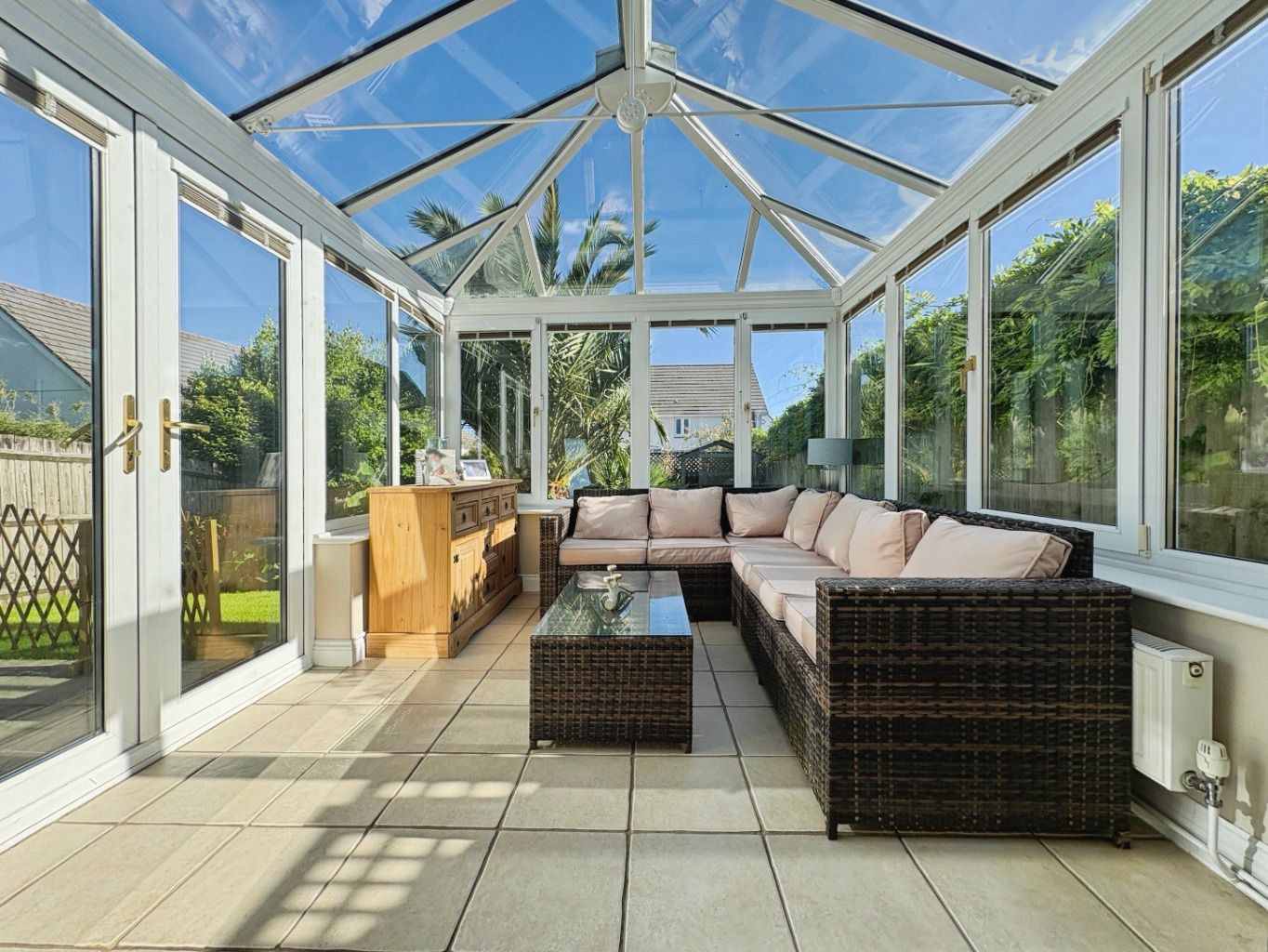 Helston, Fantastic family home, photo 2