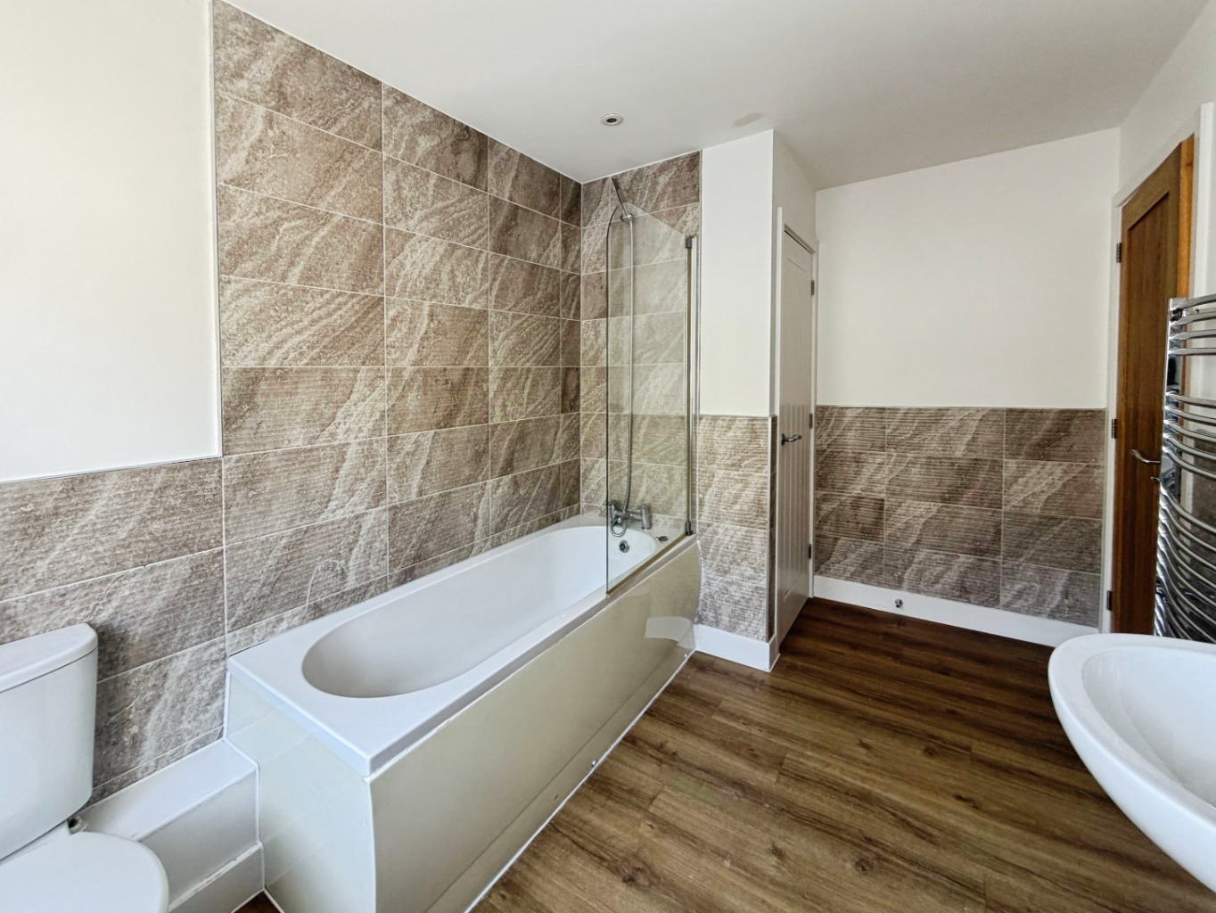 Helston, Three bed home with no onward chain, photo 4