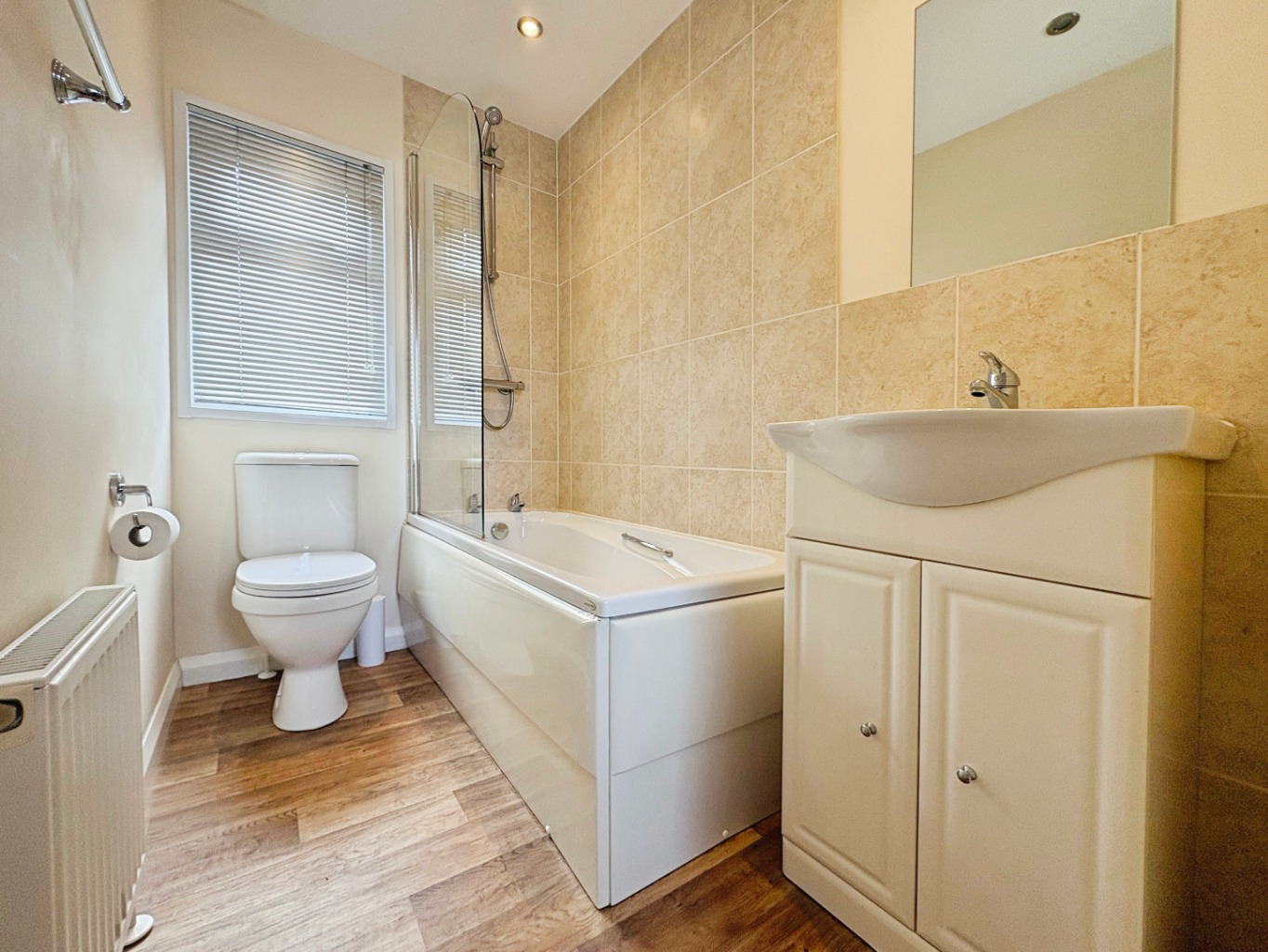 Helston, Park home with no onward chain, photo 10
