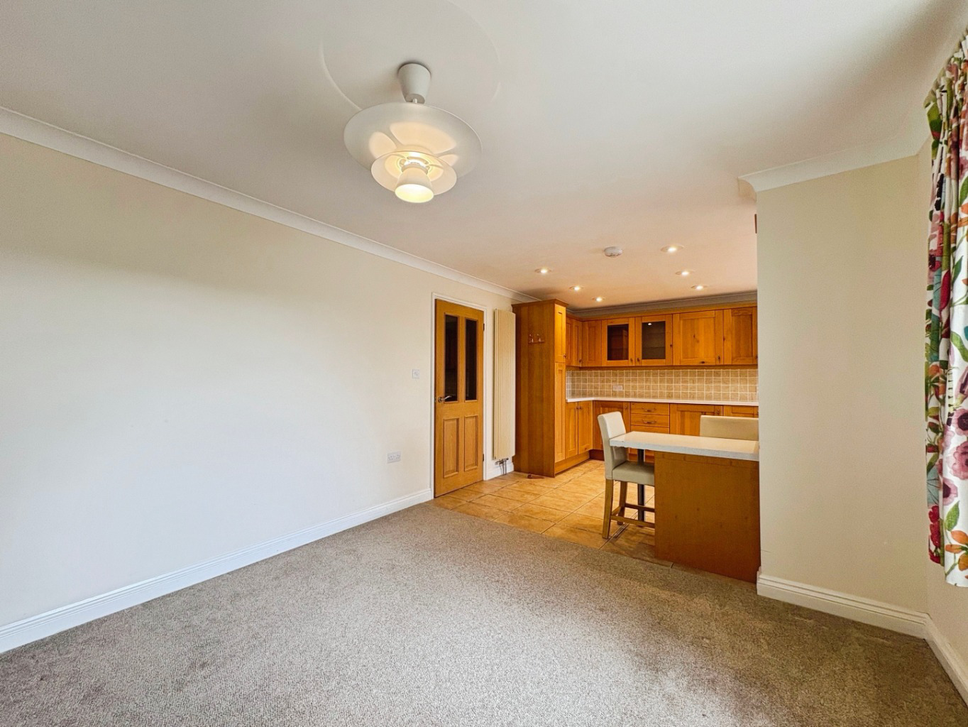 Townshend, Spacious bungalow on generous plot, photo 4