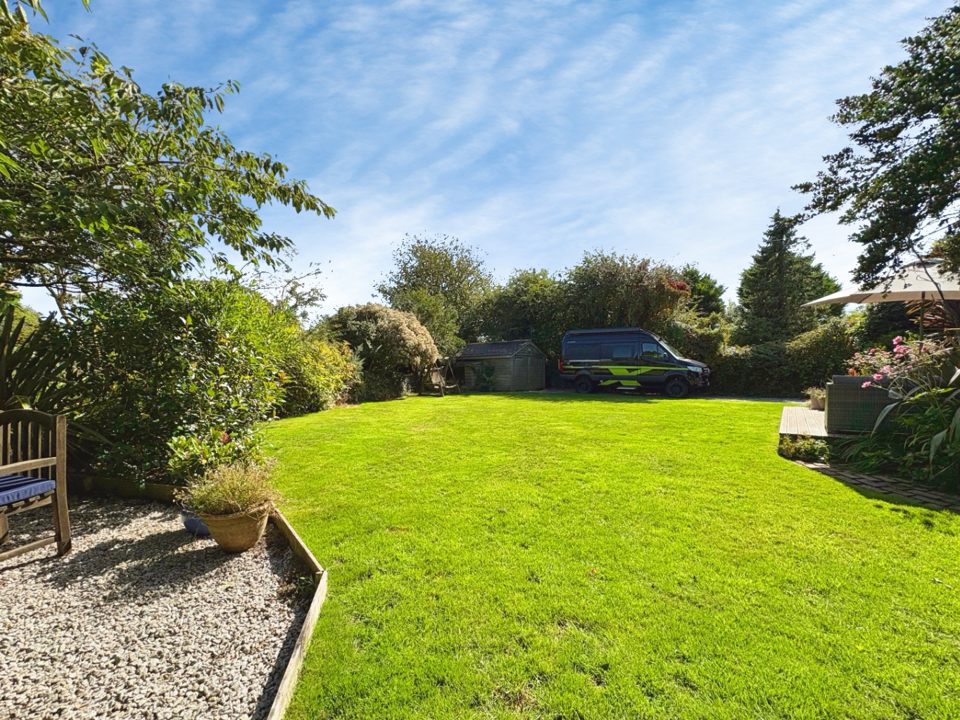 Nr Chacewater, Remarkable former chapel in peaceful setting, photo 13