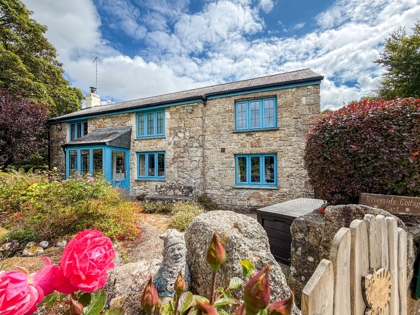 Carwynnen, Versatile home with large garden, paddocks and woodland area, photo 3
