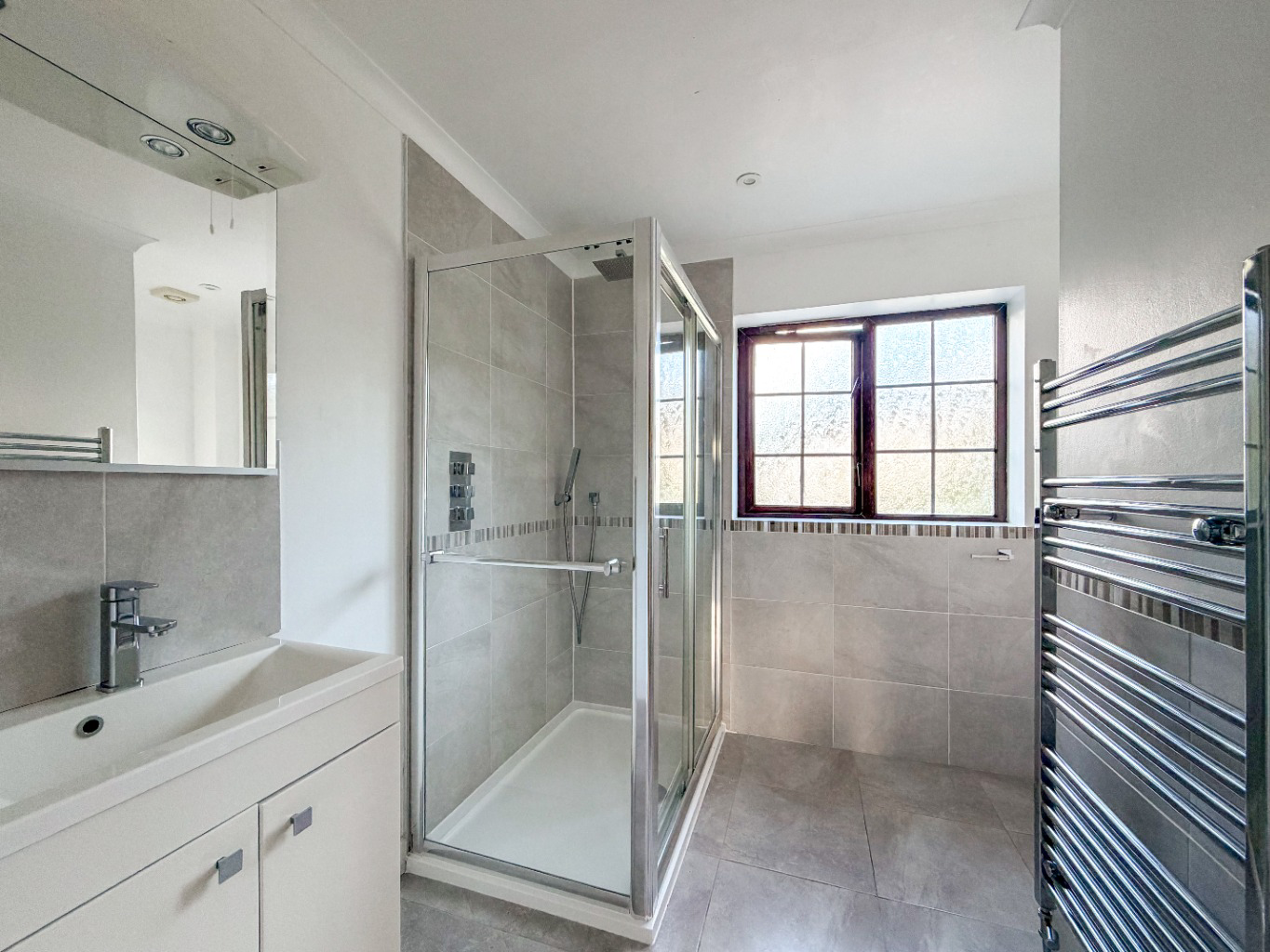 Godolphin Cross, Spacious home with good sized gardens, photo 12
