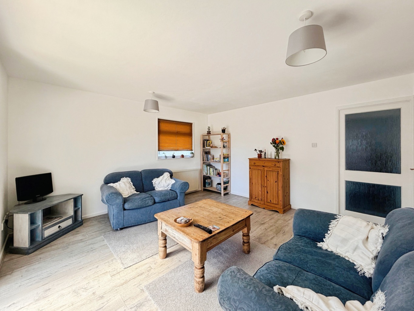 Stithians, Detached bungalow in popular village location, photo 2