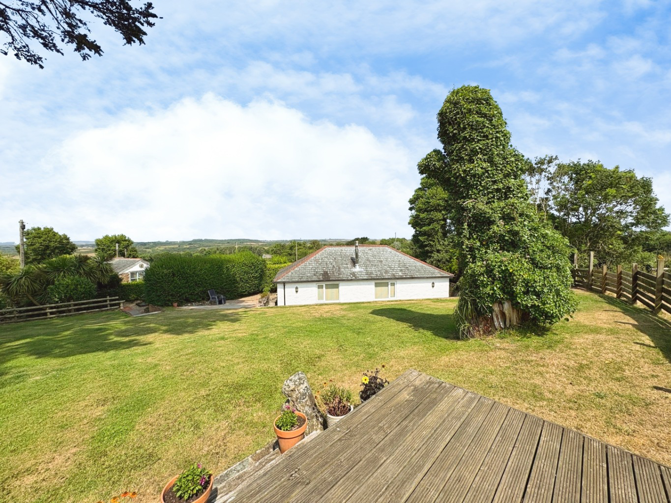 Media image 09
