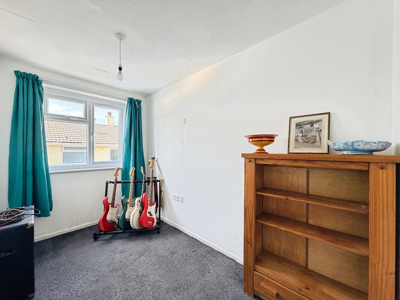 Porthleven, Bungalow with countryside views and no chain, photo 13