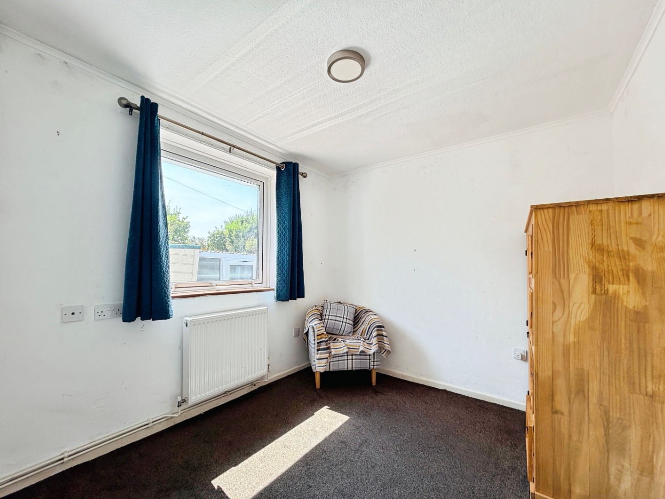 Porthleven, Bungalow with countryside views and no chain, photo 12