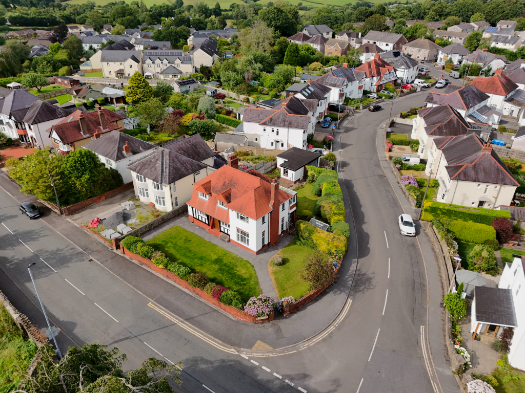 Carmarthen Road, Llandeilo, SA19, photo 5