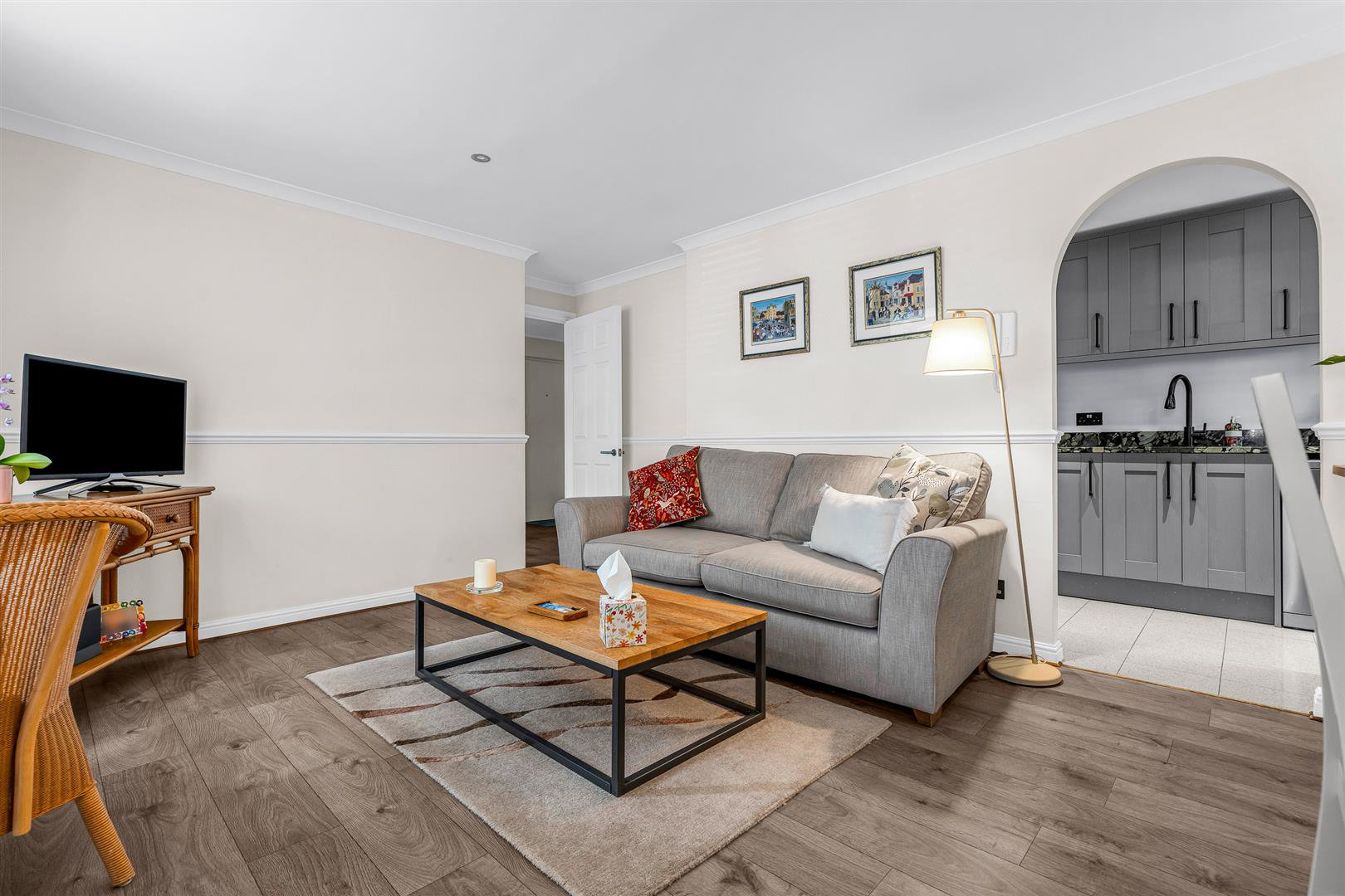 Deer Close, Hertford, photo 2
