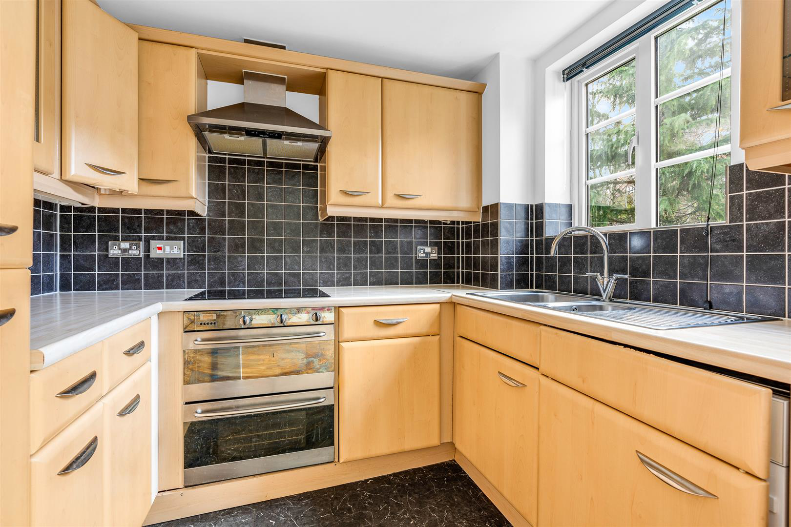 Newland Gardens, Hertford, photo 5