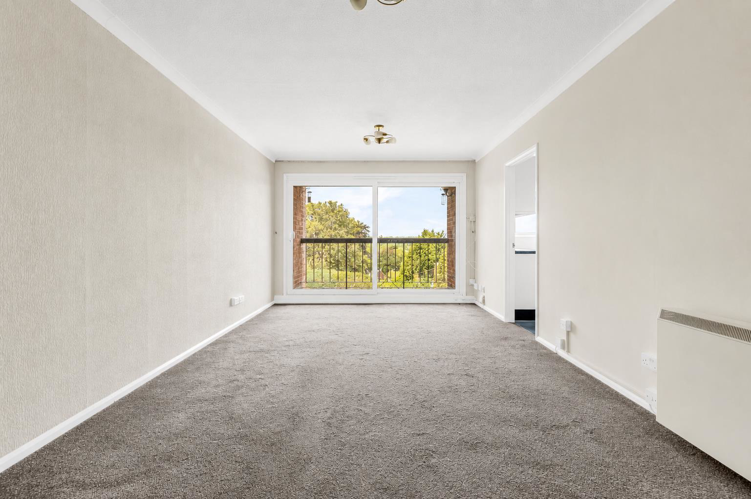 The Spinney, Hertford, photo 2
