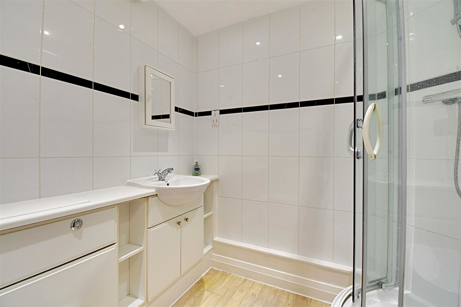 Newland Gardens, Hertford, photo 10