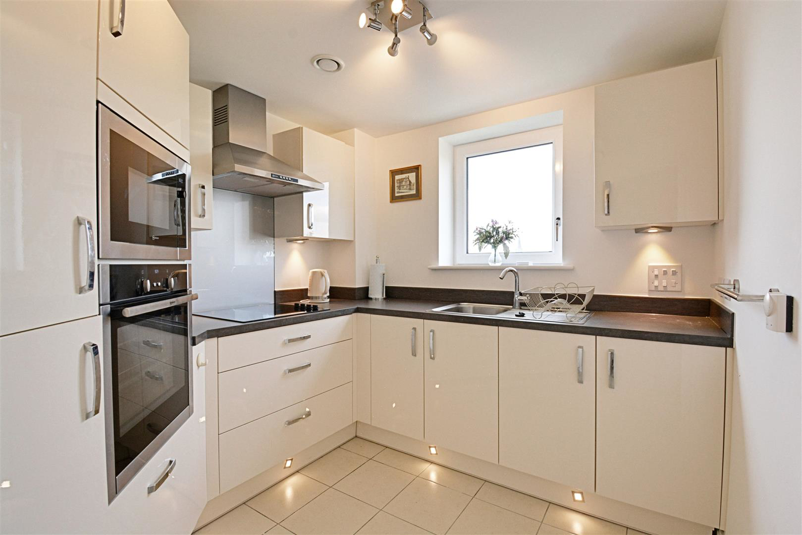 Edward House, Pegs Lane, Hertford, photo 3