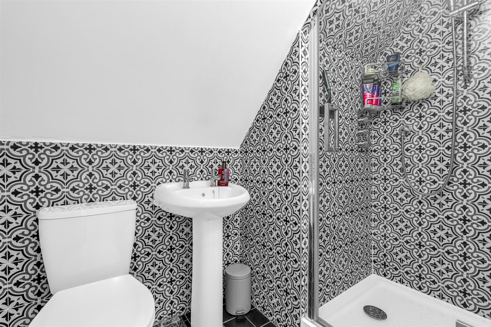 Coopers Court, Hertford, photo 16
