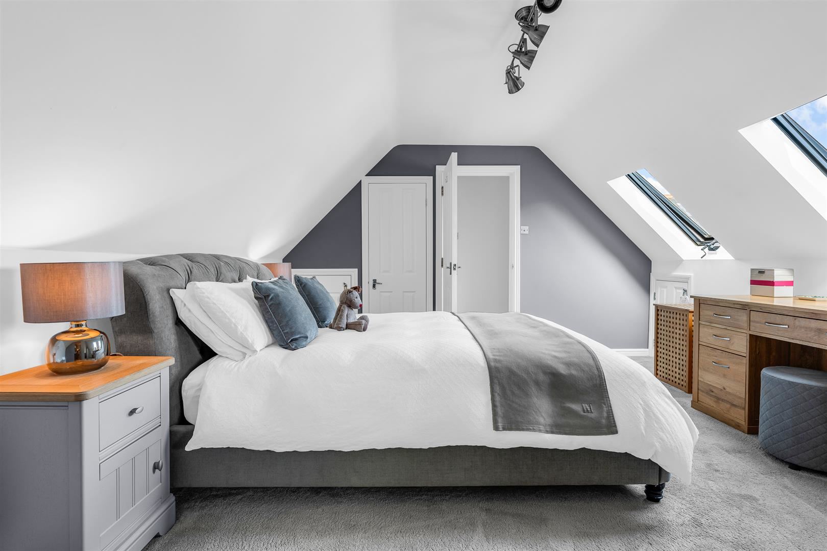 Coopers Court, Hertford, photo 15