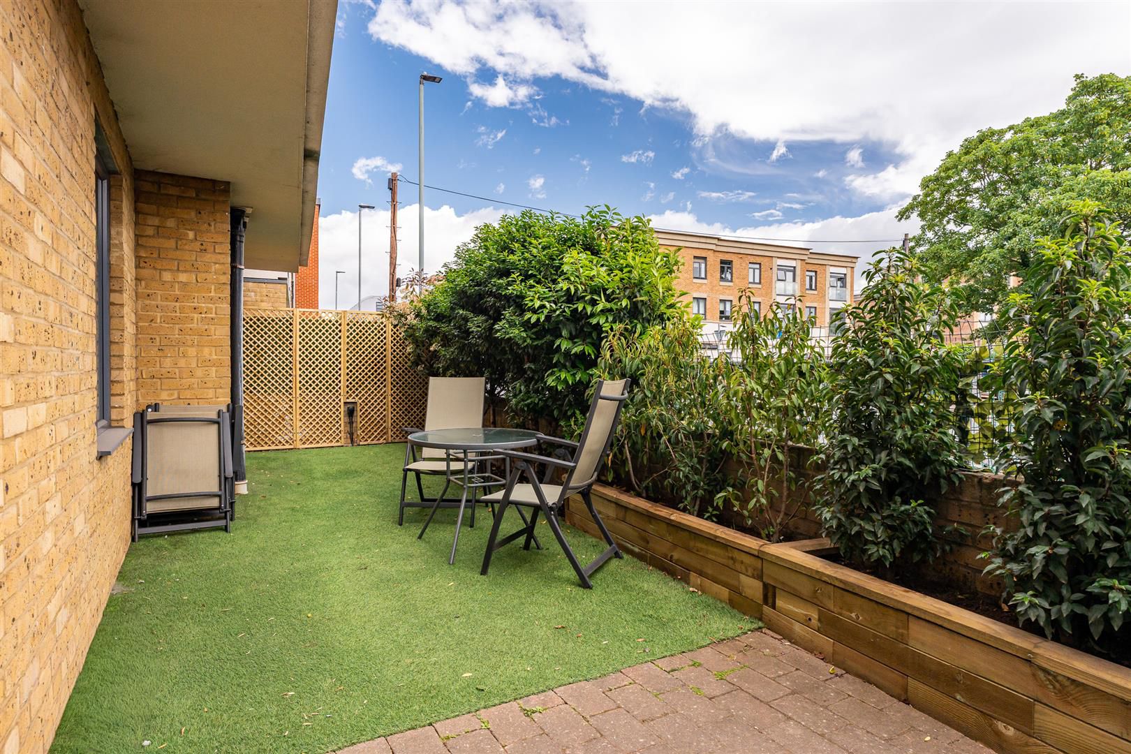 Barker Court, Hertford, photo 6