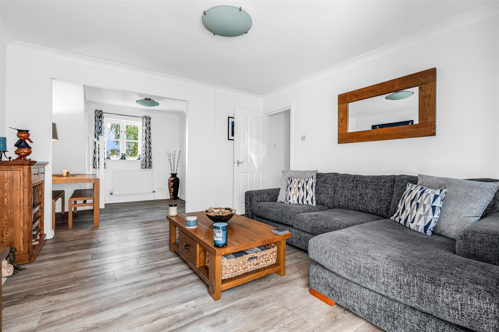 Coopers Court, Hertford, photo 6