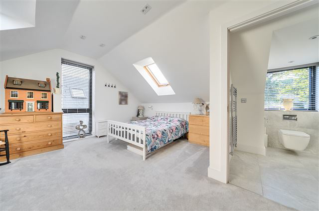 Maplewood Drive, Lingfield, Surrey, RH7 6GQ, photo 17