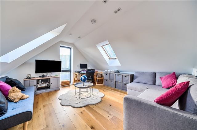 Maplewood Drive, Lingfield, Surrey, RH7 6GQ, photo 12