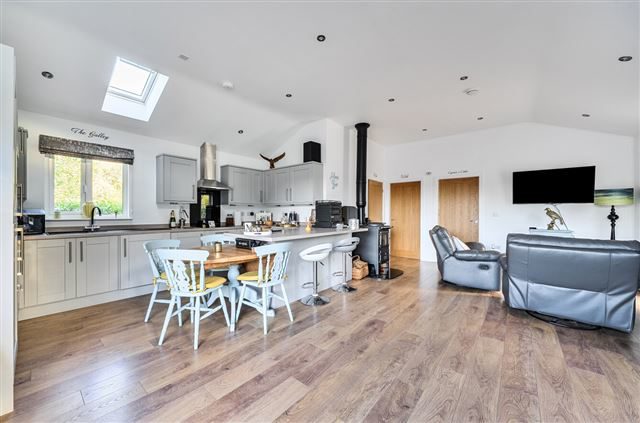 Maplewood Drive, Lingfield, Surrey, RH7 6GQ, photo 19