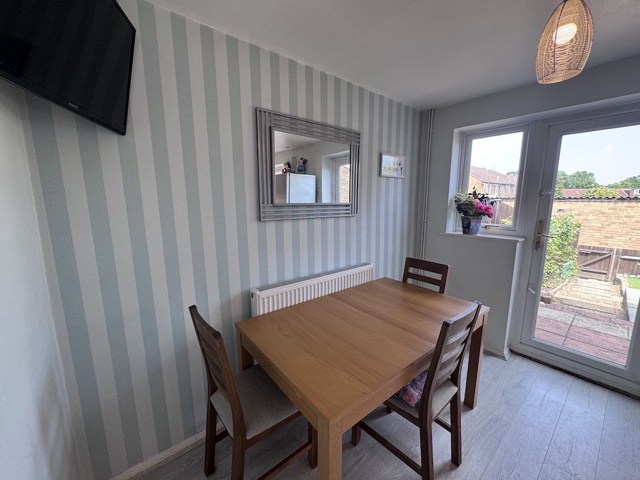 Payne Close, Pound Hill, Crawley, West Sussex, RH10 3UN, photo 6