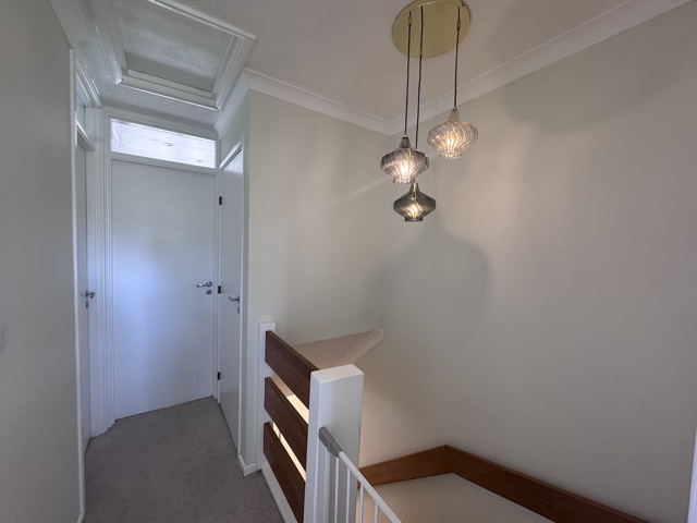 Rickwood, Langshott, Horley, Surrey, RH6 9DF, photo 6