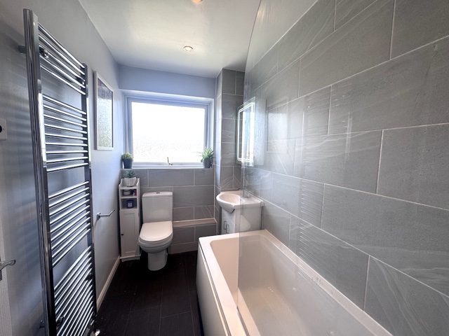 Payne Close, Pound Hill, Crawley, West Sussex, RH10 3UN, photo 10
