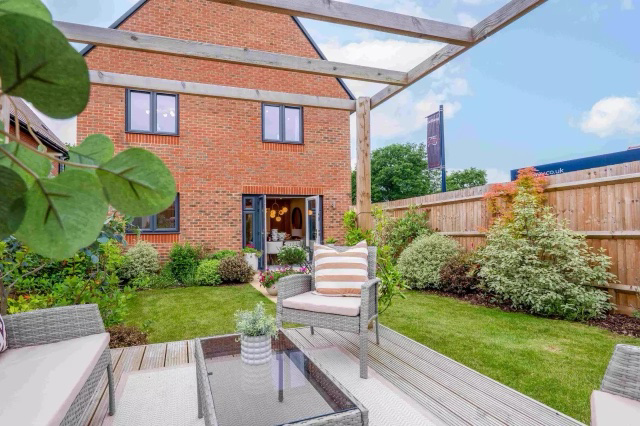 Isaacs Lane, Burgess Hill, West Sussex, RH15 8RA, photo 5