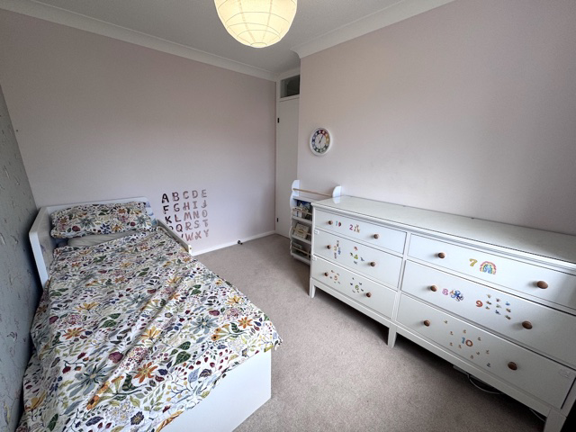 Rickwood, Langshott, Horley, Surrey, RH6 9DF, photo 11
