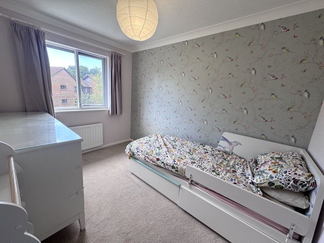 Rickwood, Langshott, Horley, Surrey, RH6 9DF, photo 10