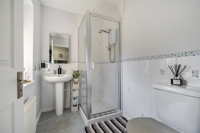 Newlands Park, Copthorne, Crawley, West Sussex, RH10 3EW, photo 11