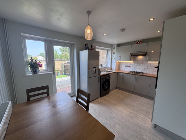 Payne Close, Pound Hill, Crawley, West Sussex, RH10 3UN, photo 7