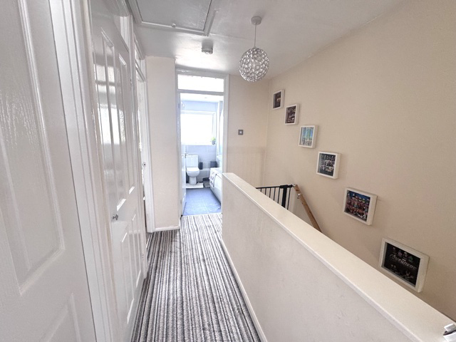 Payne Close, Pound Hill, Crawley, West Sussex, RH10 3UN, photo 9